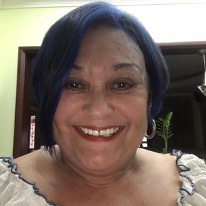 Meet your Posher, Desiree